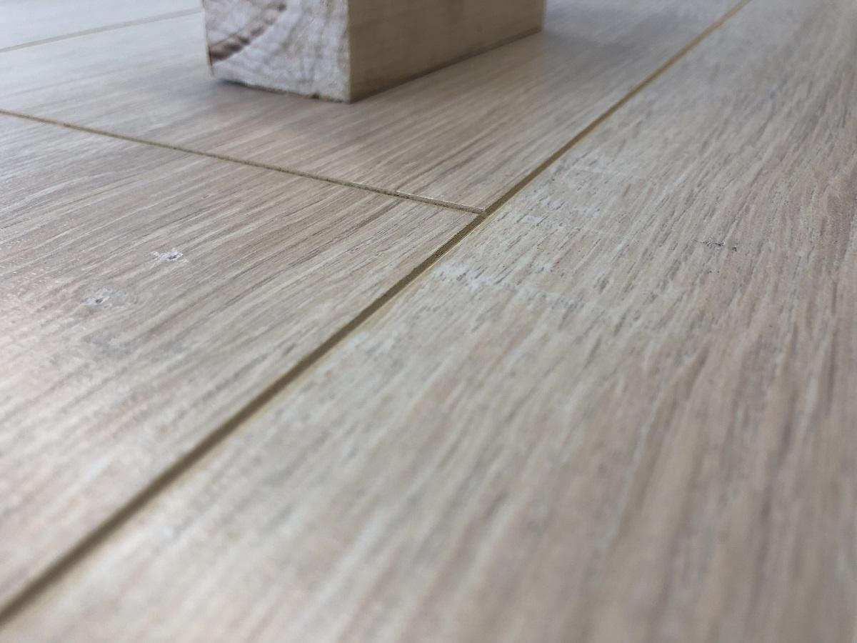 Ламинат "SunFloor" 8/32 4V Дуб Самоа 33 (1380*193*8 мм) — купить в Юрге