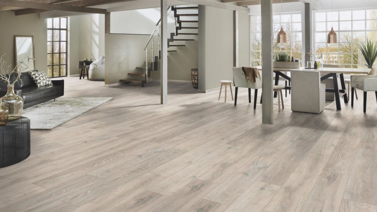 Ламинат "Kronospan" Super Natural Classic Дуб Колорадо 5543 (1285*192*8 мм) — купить в Юрге