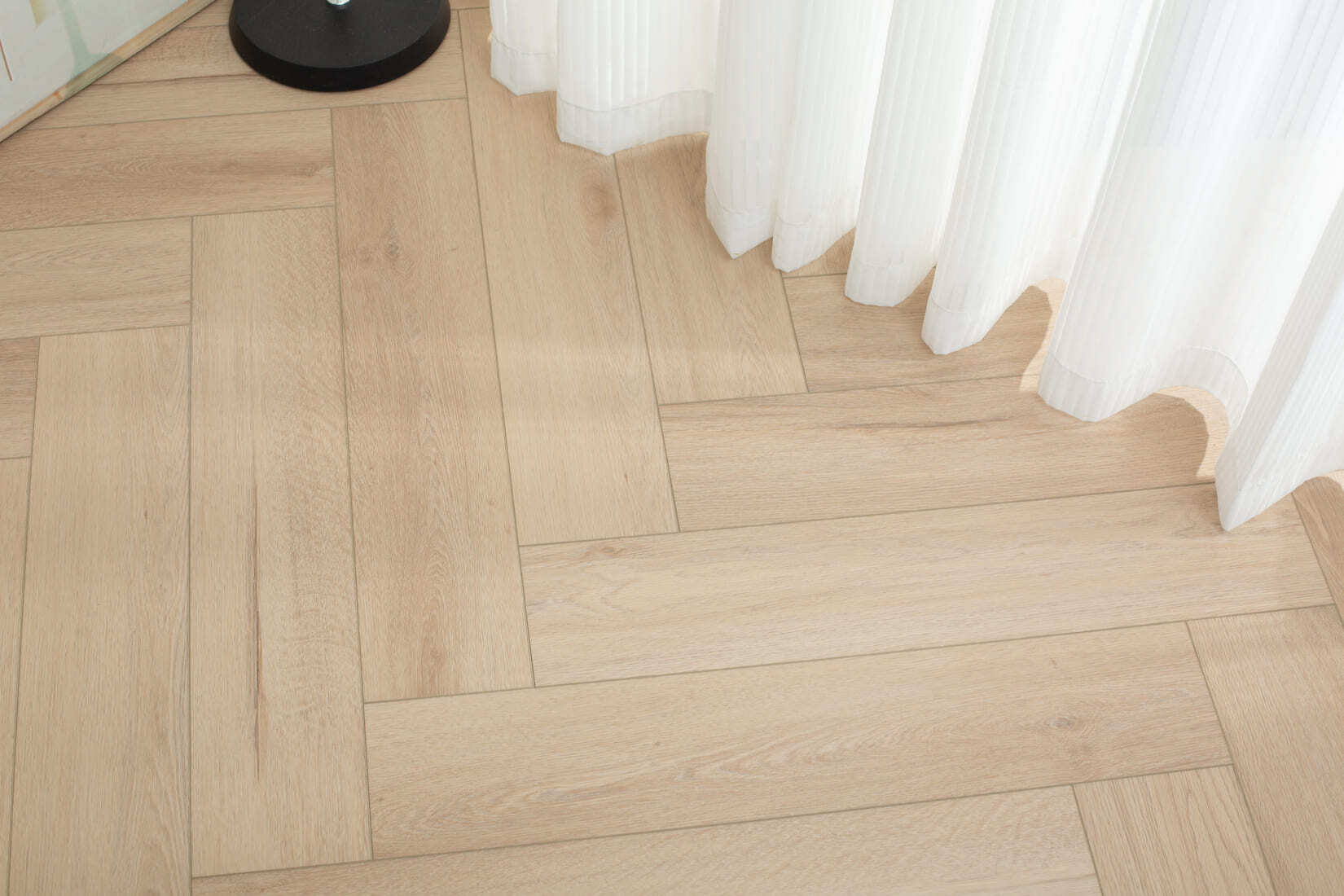 Плитка SPC "OneFloor" 3032 А,В  ЁЛКА (640*128*4 мм) — купить в Юрге