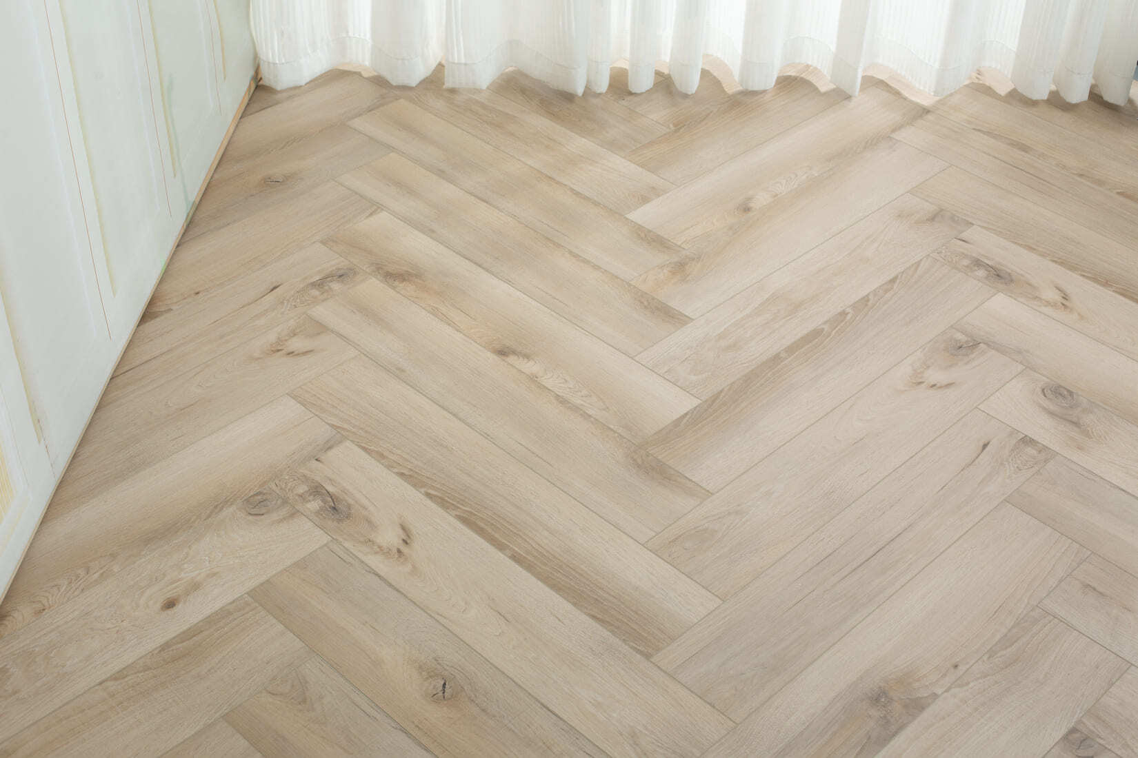 Плитка SPC "OneFloor" 3009 А,В  ЁЛКА (640*128*4 мм) — купить в Юрге