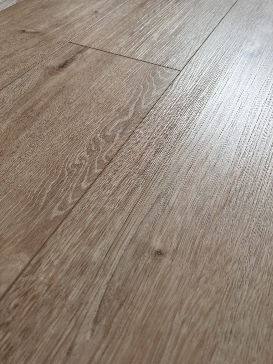 SPC ламинат "OneFloor" ЕСО 5062 (4V фаска) (1220*184*4 мм) — купить в Юрге