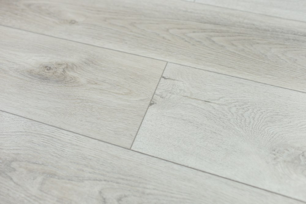 Замковая ПВХ плитка "Art Tile" Дуб Эдинбург (1200*183*6 мм) — купить в Юрге