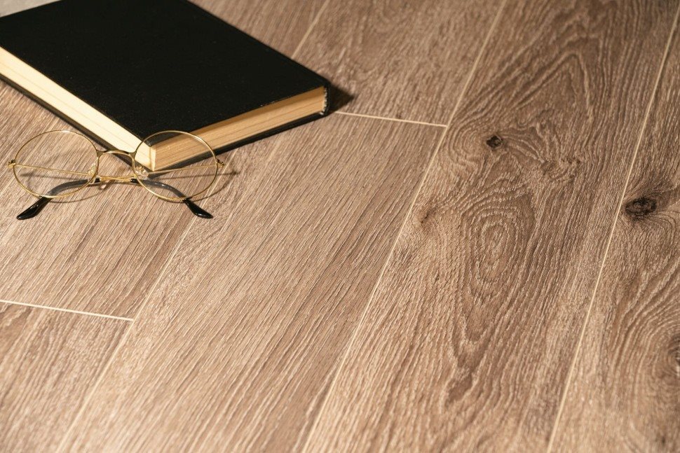 Виниловый ламинат "Bonkeel" Style Дуб Матира (1200*125*4 мм) — купить в Юрге