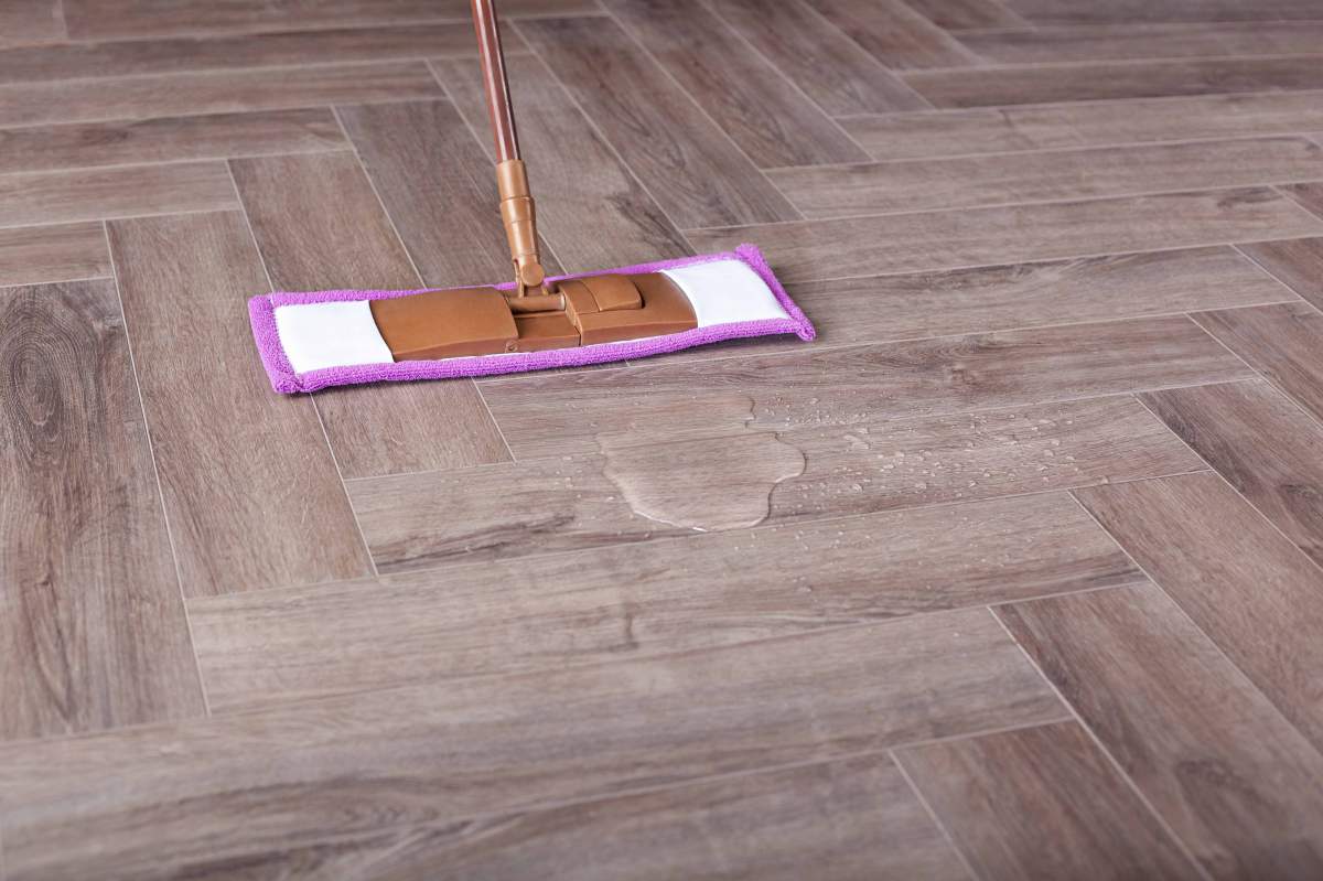 Замковая ПВХ плитка "Aberhof" Carmelita 1862 (615*123*5 мм) — купить в Юрге