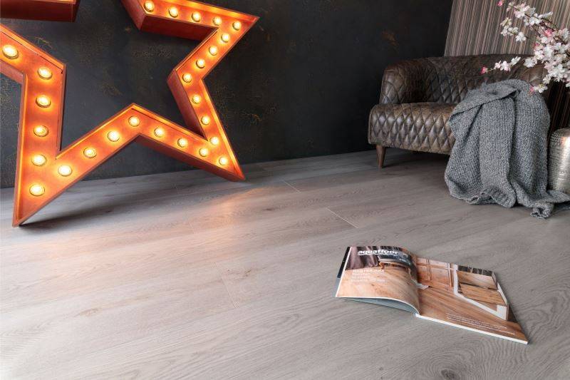 Замковая ПВХ плитка "Aquafloor" AF8022XXL (1800*228*8 мм) — купить в Юрге