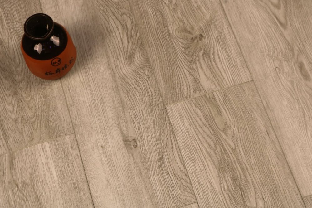 LVT плитка "Profield" Дуб Мадейра (915,4*152,4*2,5 мм) — купить в Юрге