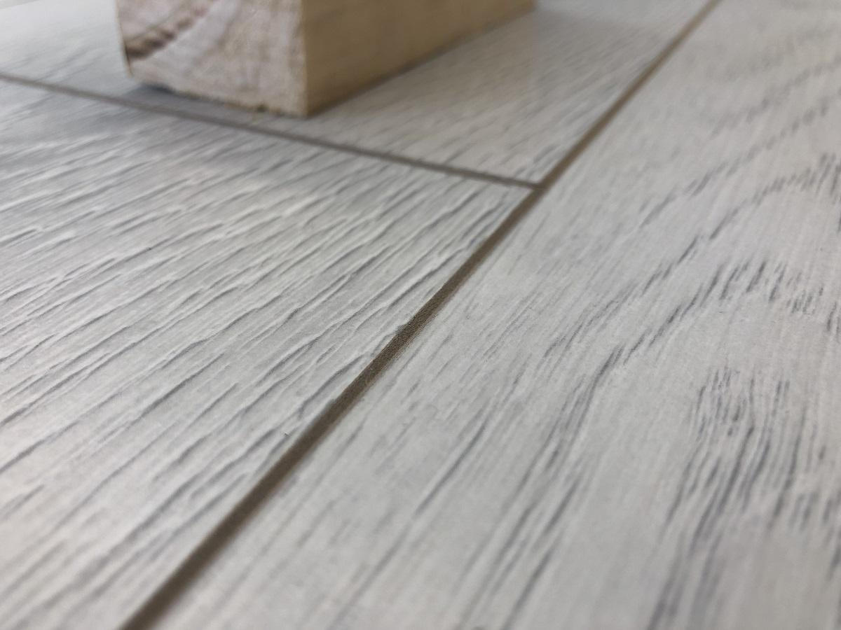 Ламинат "SunFloor" 8/32 4V Вяз Бейкер 36 (1380*193*8 мм) — купить в Юрге