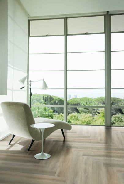 Кварцвиниловая плитка "LG" Орешник классический (1200*180*2 мм) — купить в Юрге