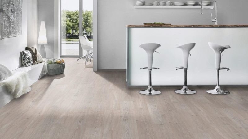 Ламинат Дуб Белый Масляный 33 класс "Krono original" Forte Classic 5552 oak (1285*192*8 мм) — купить в Юрге