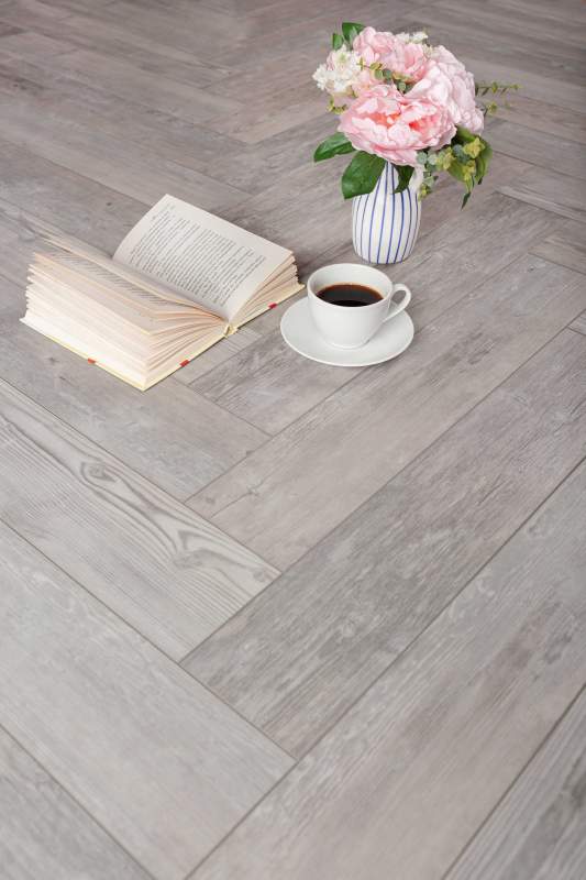 Замковая ПВХ плитка "Aberhof" Carmelita 1687 (615*123*5 мм) — купить в Юрге