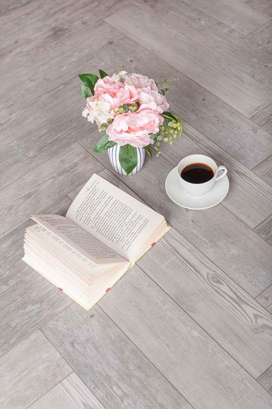 Замковая ПВХ плитка "Aberhof" Carmelita 1687 (615*123*5 мм) — купить в Юрге