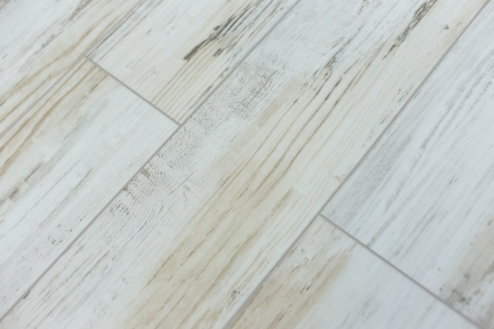 Замковая ПВХ плитка "Art Tile" Берёза Прованс (1220*152*5 мм) — купить в Юрге